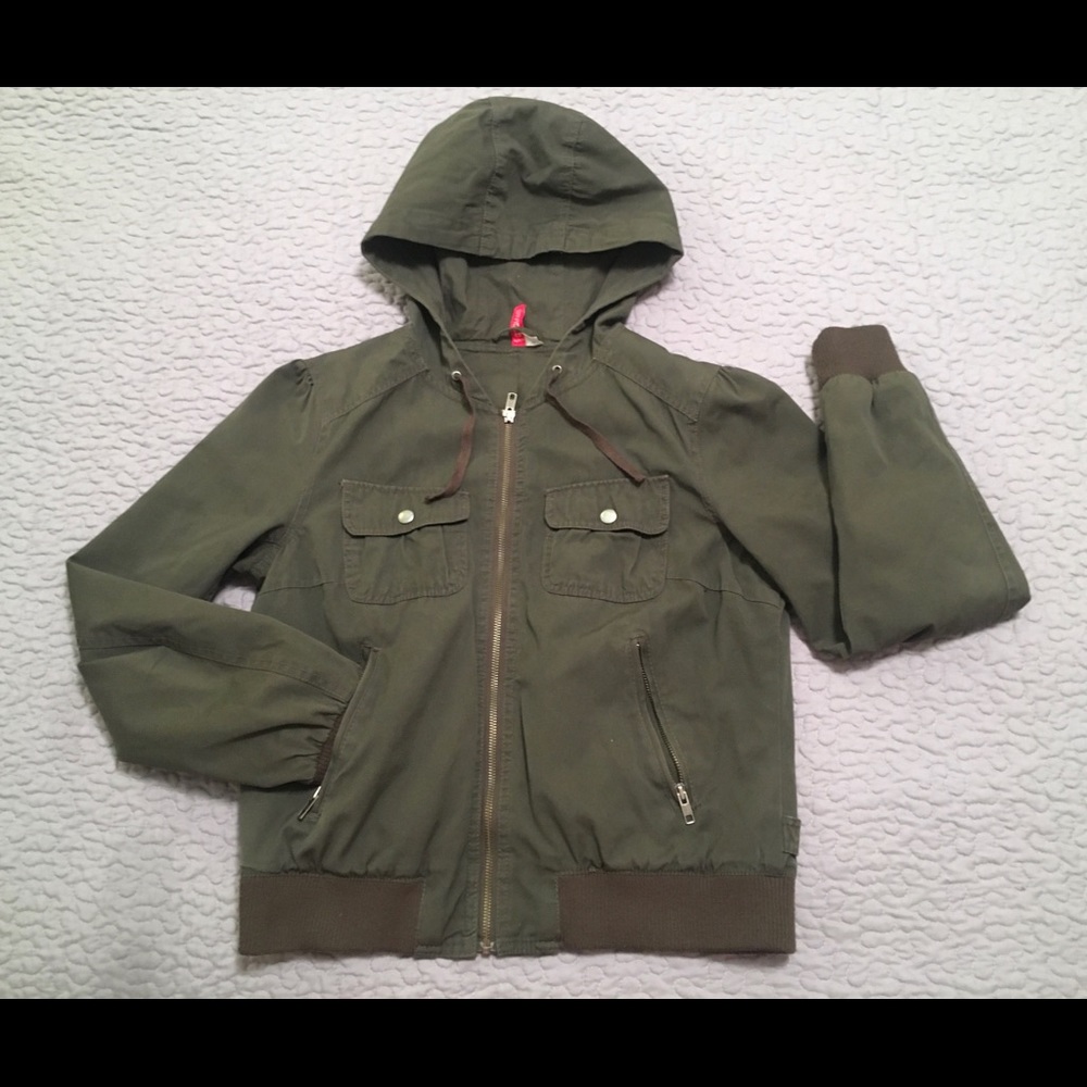 Light-weight coat
